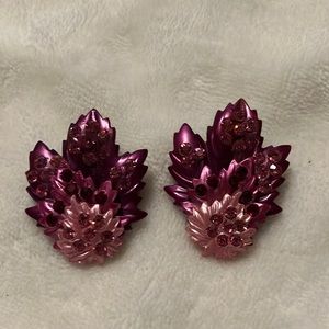 Rare Vintage 1950’s Leru clip on earrings.